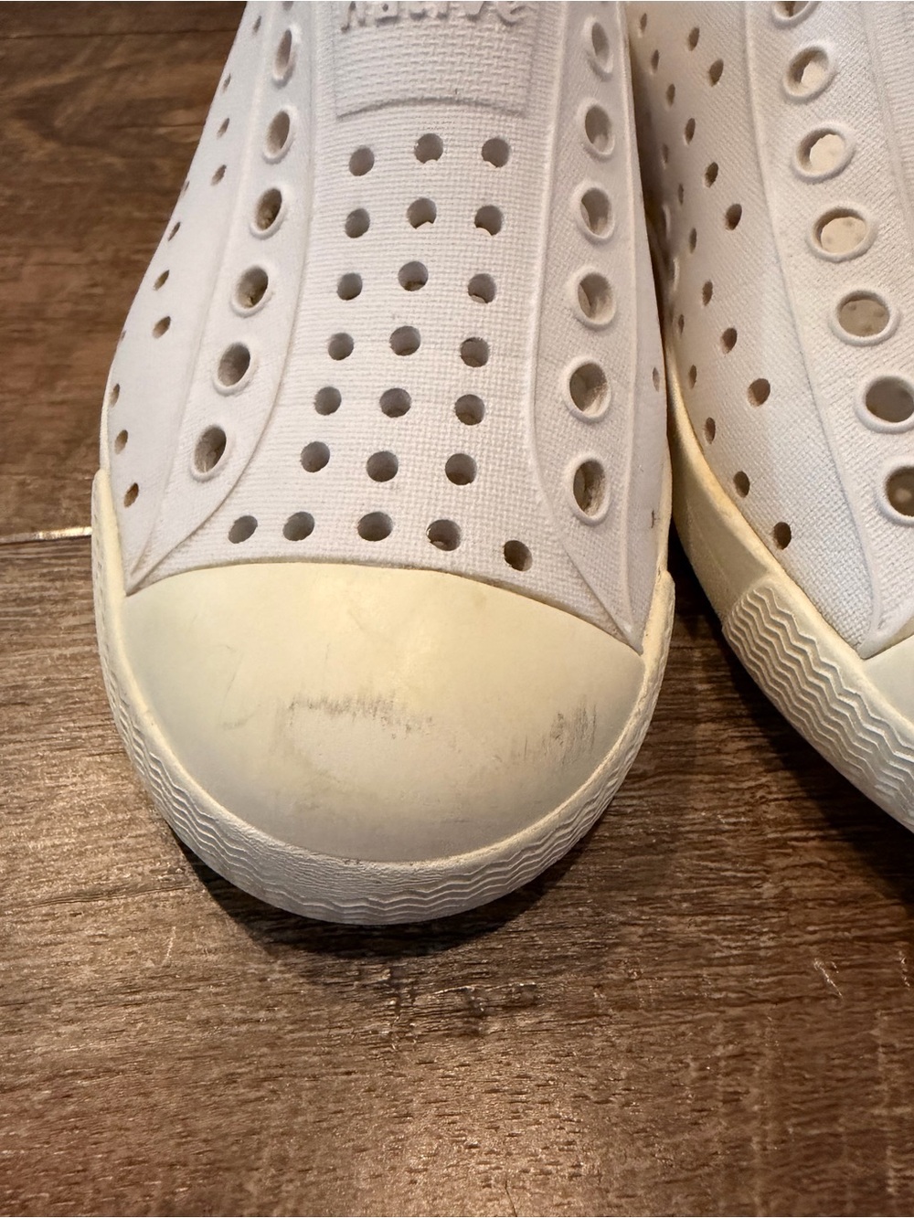 Native Jefferson Kids Slip-On Water Shoes White Size C10 - Picture 2 of 8